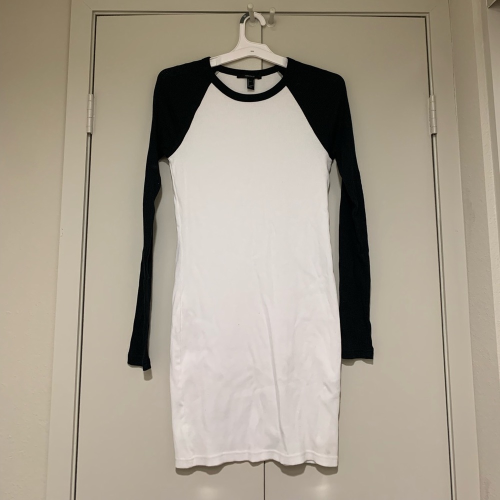 T-shirt dress (stretchy)!!